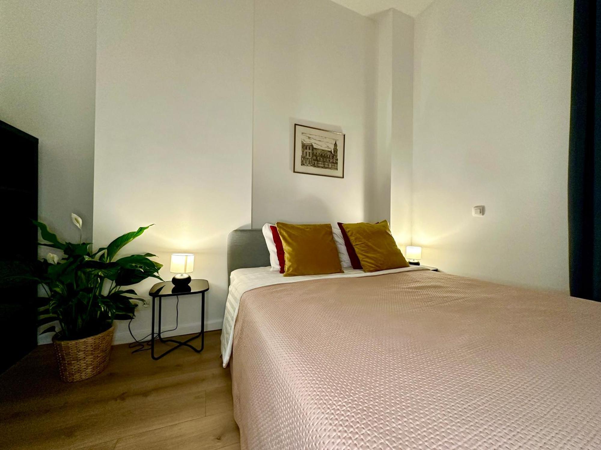 Luxury Suites Mons By Rikas Hotels المظهر الخارجي الصورة
