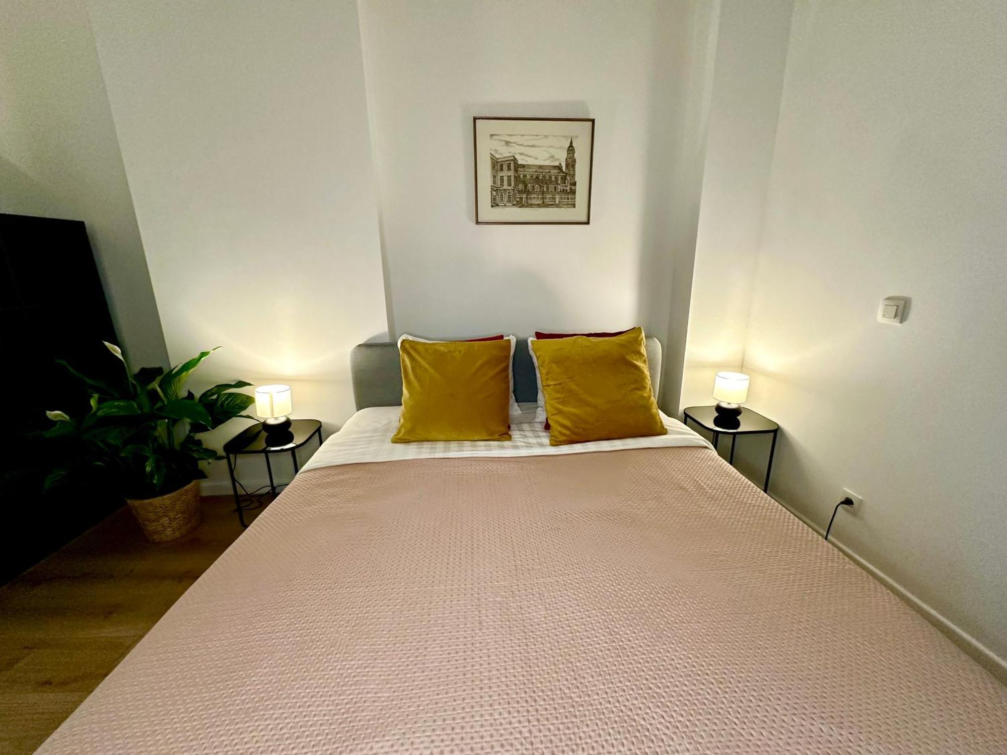 Luxury Suites Mons By Rikas Hotels المظهر الخارجي الصورة