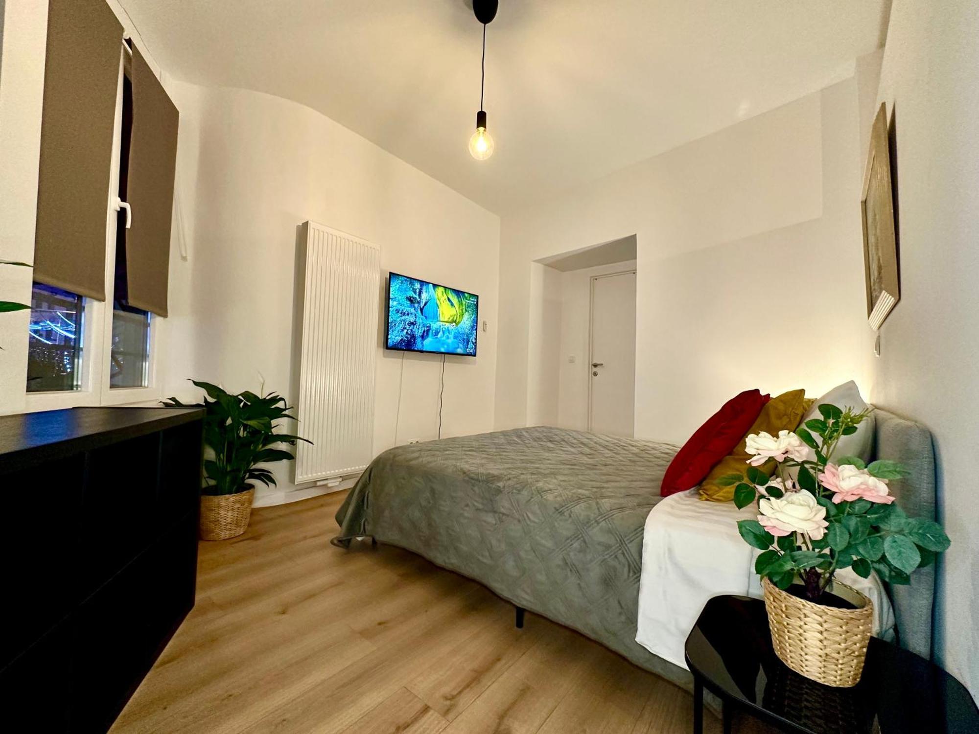 Luxury Suites Mons By Rikas Hotels المظهر الخارجي الصورة